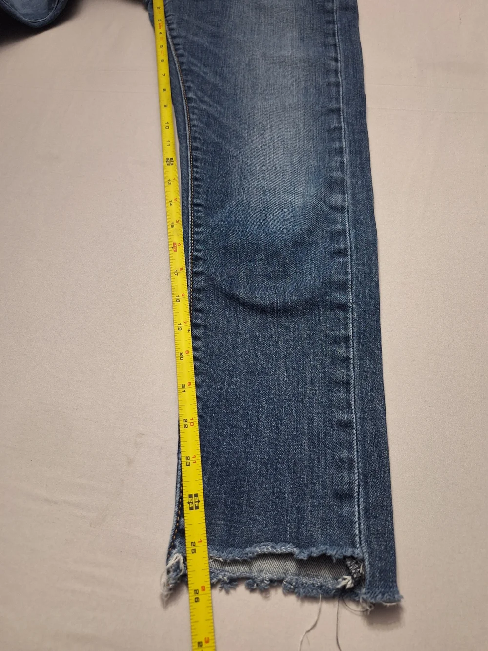 Levi's Wedgie Skinny Button Fly Medium Blue Denim Jeans, Size 28, *Read